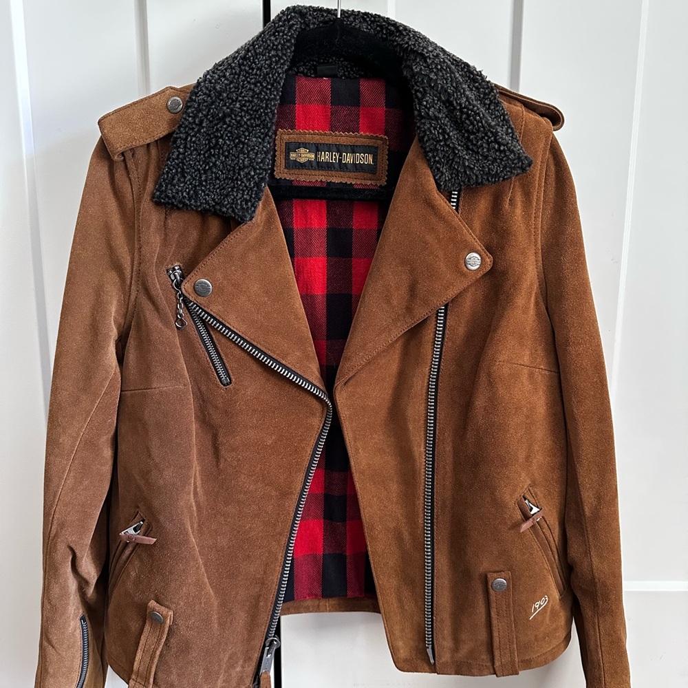 Harley-Davidson Women's Brown Leather Jacket with Black Collar
